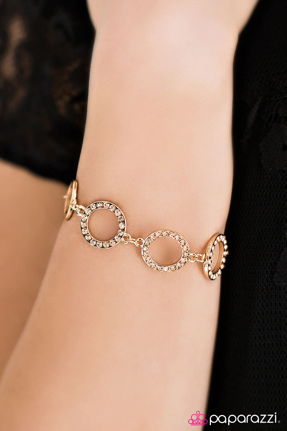 Pulsera Paparazzi ~ Bring On The Bubbly - Oro