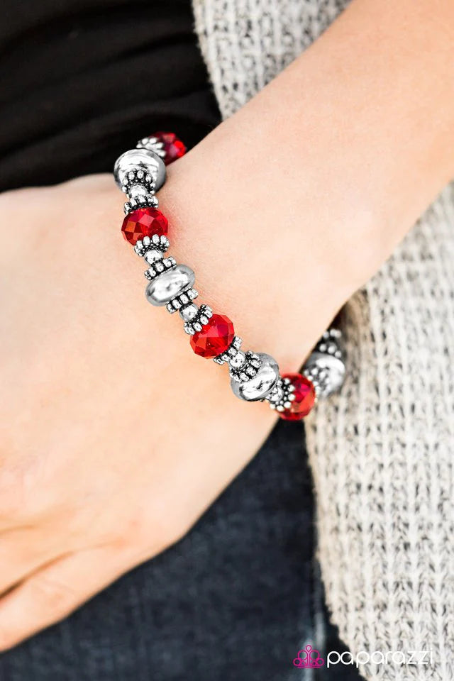 Pulsera Paparazzi ~ GLEAM Girl - Rojo