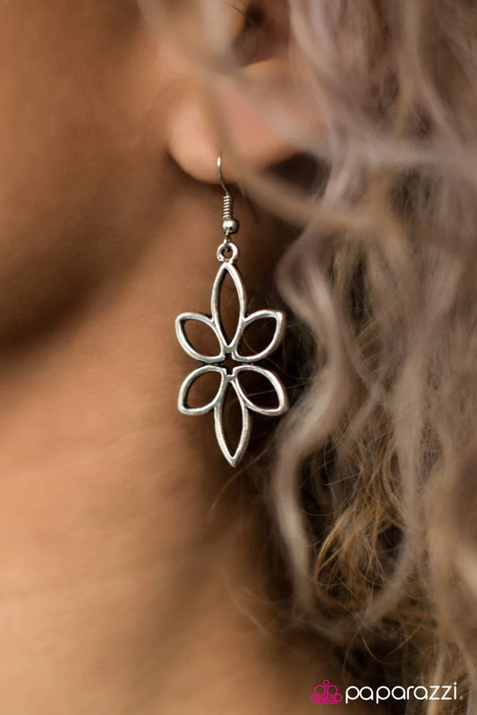 Paparazzi Earring ~ Tropical Paradise  - Silver