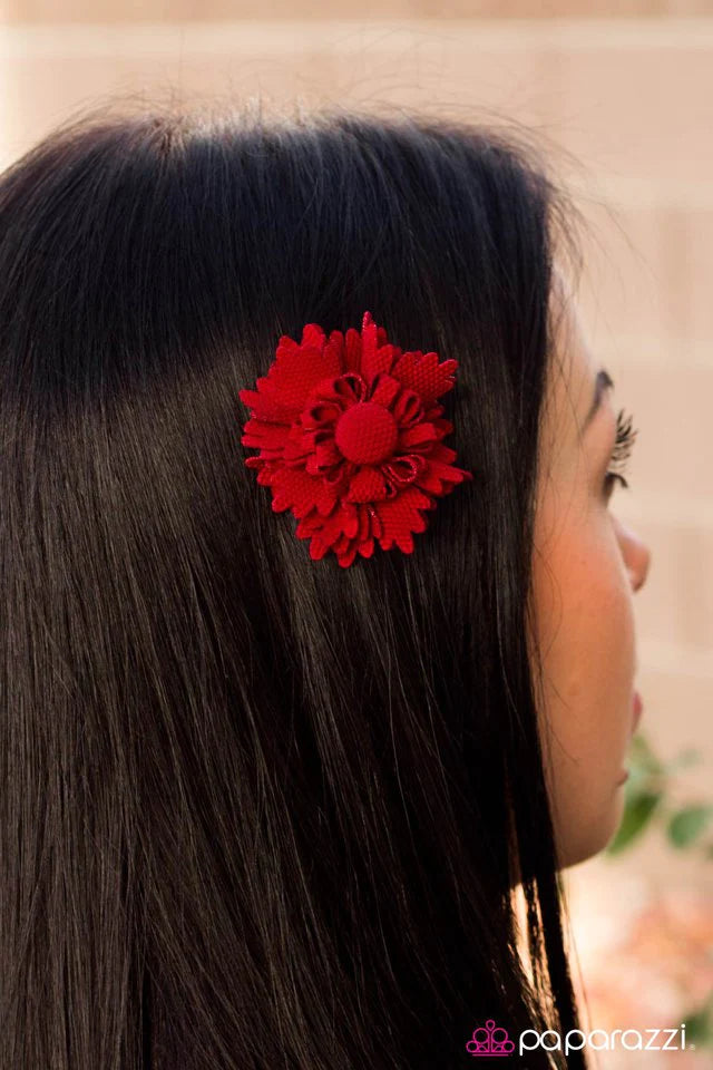 Accesorios para el cabello de paparazzi ~ Cowboy Take Me Away - Rojo