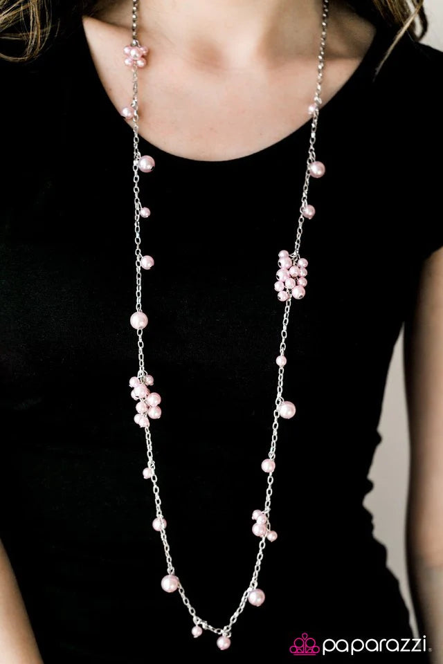 Paparazzi Necklace ~ Beautifully Baroque - Pink