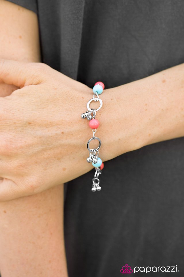 Pulsera Paparazzi ~ Cast Ashore - Multicolor