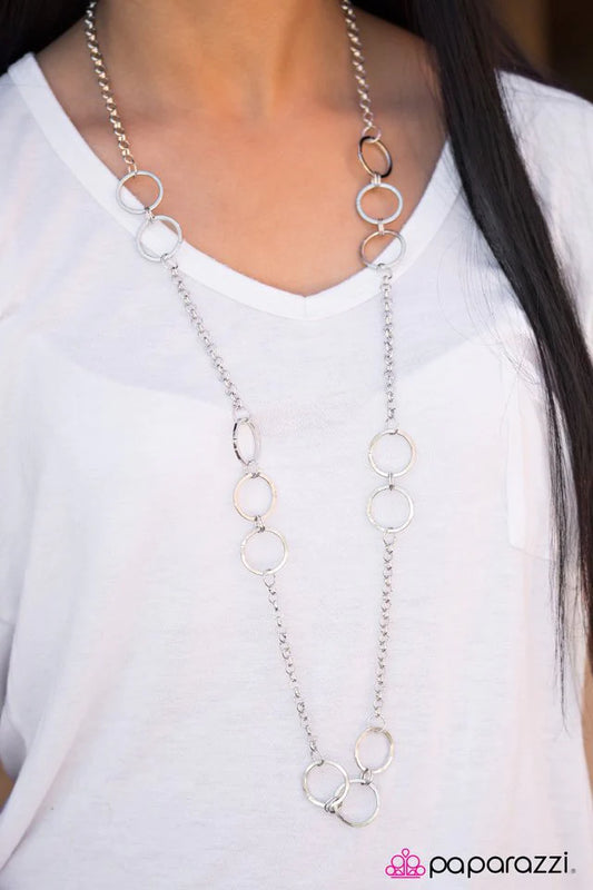Paparazzi Necklace ~ Has A Ring To It - Silver