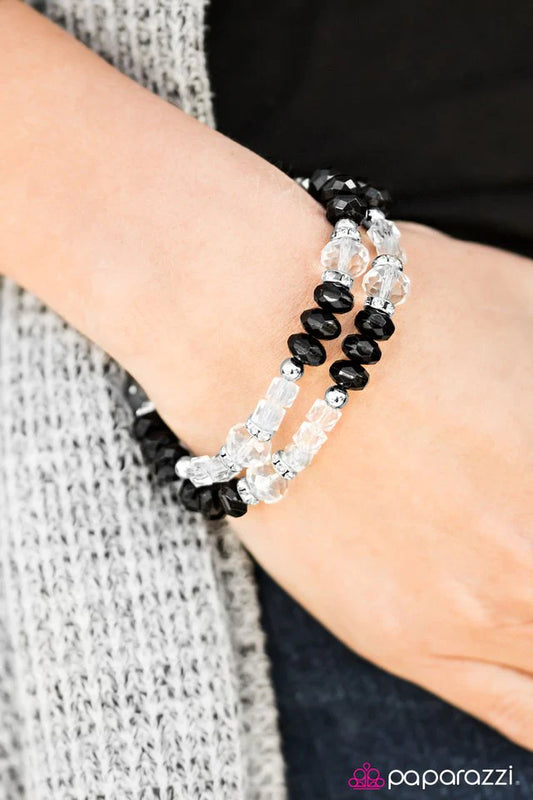 Paparazzi Bracelet ~ A Midsummer Nights GLEAM - Black