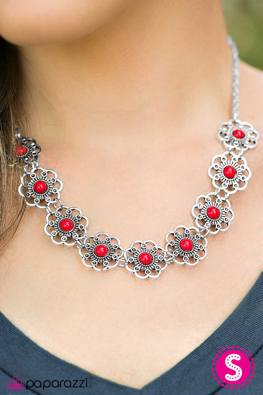 Paparazzi Necklace ~ The Garden Life - Red