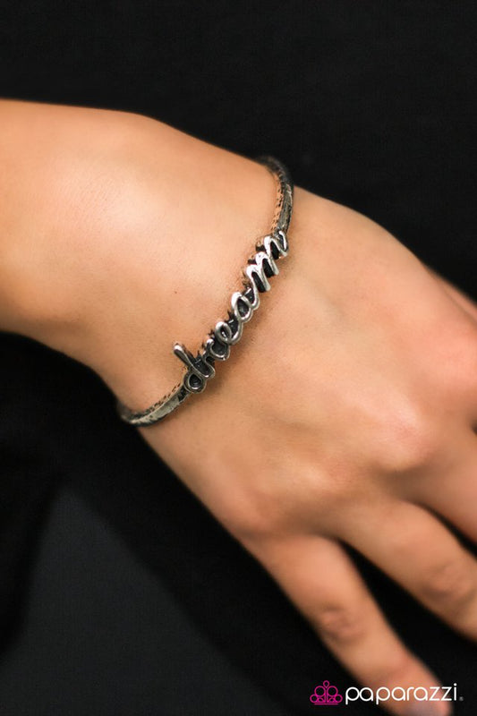 Pulsera Paparazzi ~ Haz realidad tus sueños - Plata