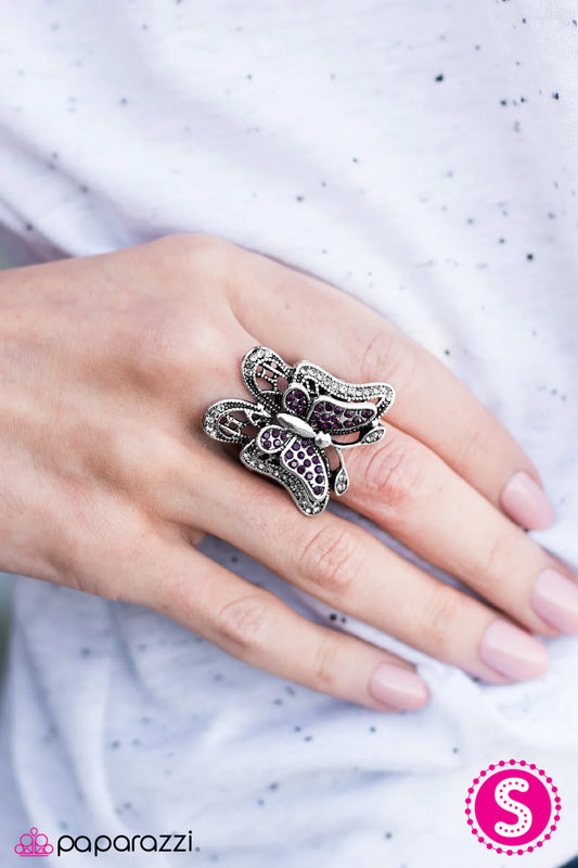 Paparazzi Ring ~ Free To Fly - Purple