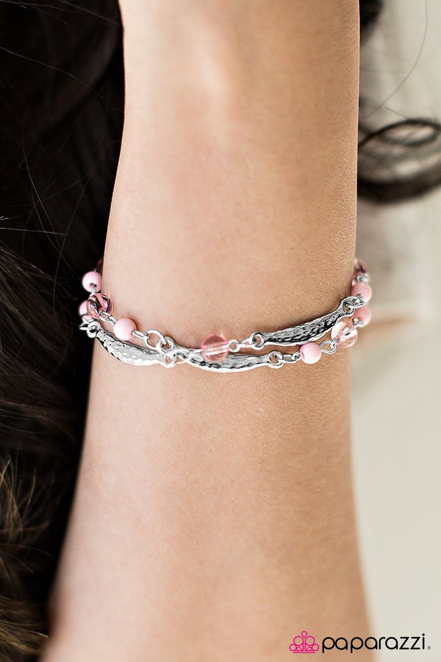 Paparazzi Bracelet ~ Trip To The Tropics - Pink