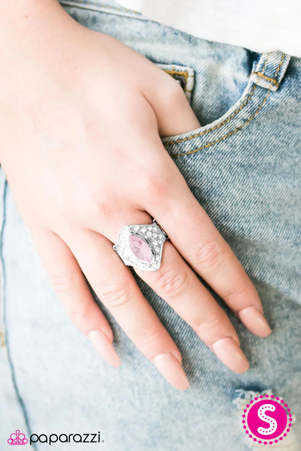 Paparazzi Ring ~ Boss Up!  - Pink