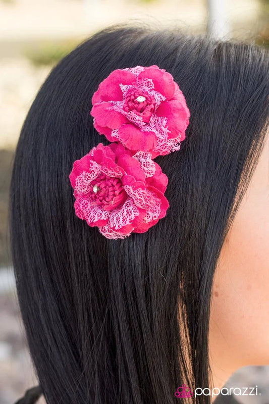 Accesorios para el cabello de Paparazzi ~ Cherokee Rose - Rosa