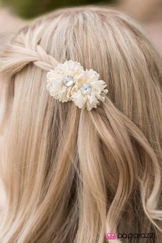 Paparazzi Hair Accessories ~ A LACY Sunday - White