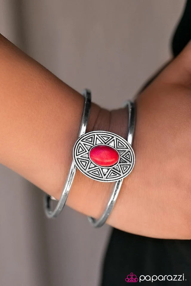 Pulsera Paparazzi ~ Look On The Sunny Side - Rojo