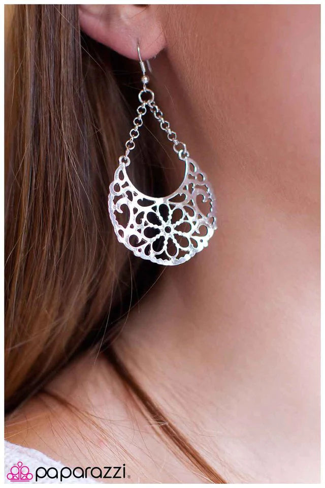 Paparazzi Earring ~ Filigree and Fancy-Free - Silver