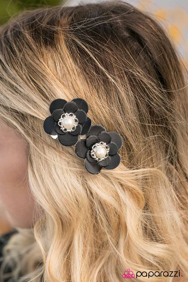 Accesorios para el cabello de Paparazzi ~ Todas las chicas - Negro