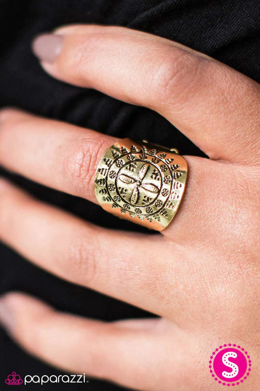 Paparazzi Ring ~ Summer Hideaway - Brass