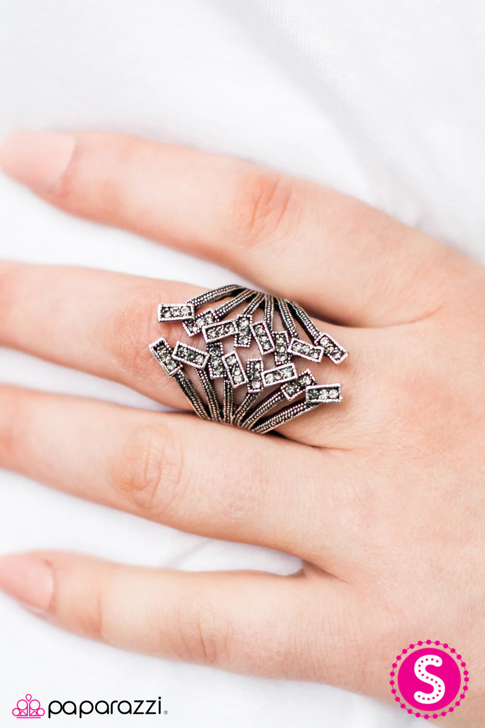 Paparazzi Ring ~ Class and Clash - Silver