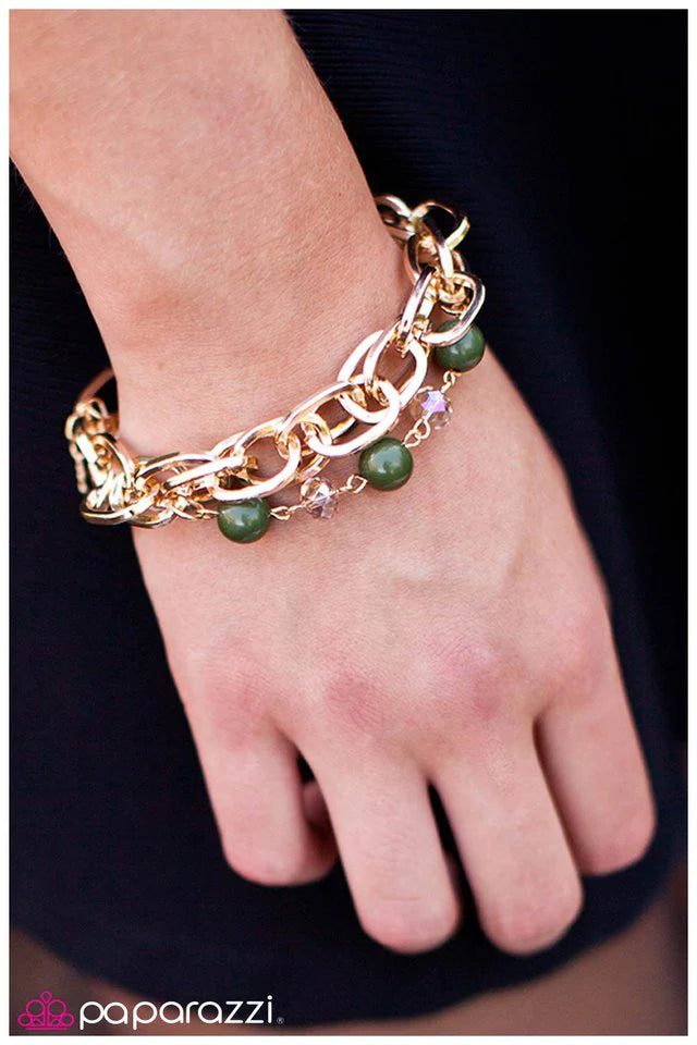 Pulsera Paparazzi ~ Golpe de suerte - Verde