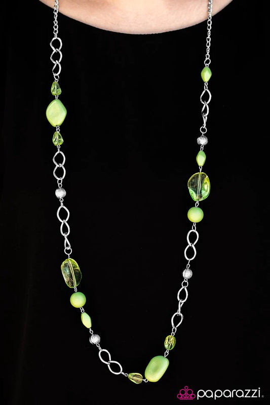 Collar Paparazzi ~ GLASS-ical Music - Verde