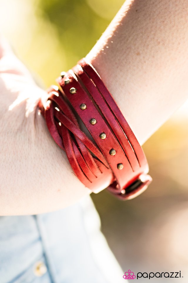 Pulsera Paparazzi ~ Vaquera urbana - Rojo