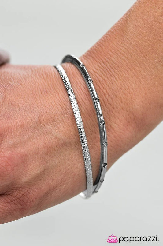 Paparazzi Bracelet ~ Glitz Royale - Silver