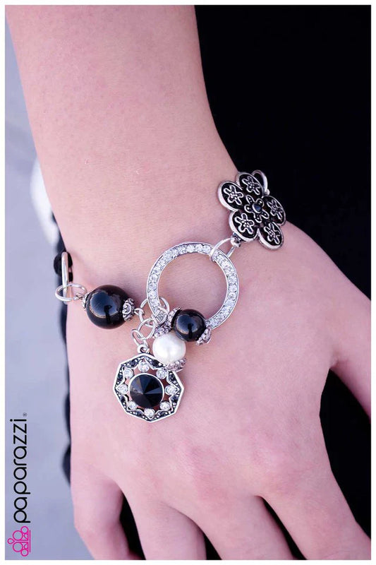 Pulsera Paparazzi ~ In the Mix - Negro