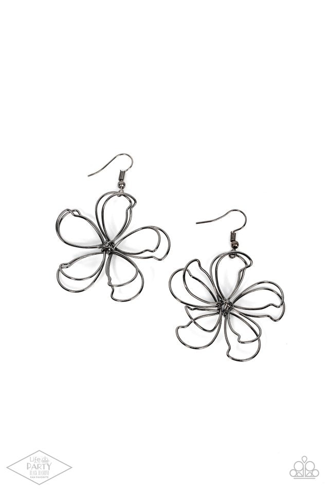 Miss Daisy - Gunmetal (Large) - Paparazzi Earring Image
