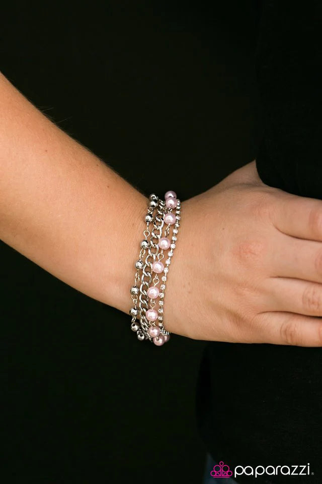 Pulsera Paparazzi ~ GLITZY Business - Rosa