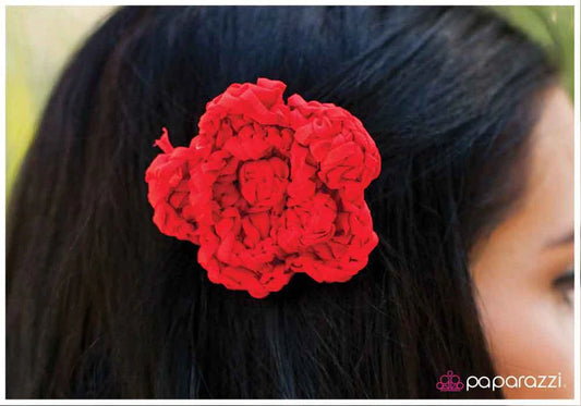 Accesorios para el cabello de Paparazzi ~ Ramo trenzado - Rojo