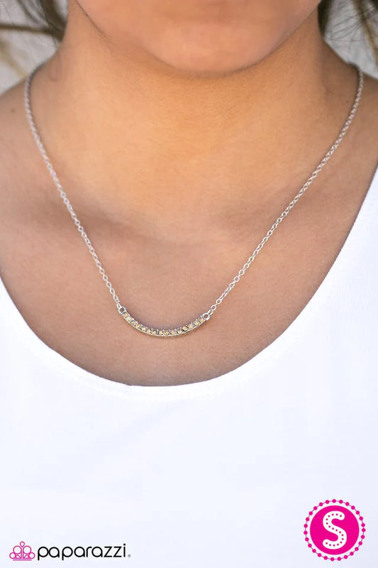 Collar Paparazzi ~ Noche de divas - Marrón