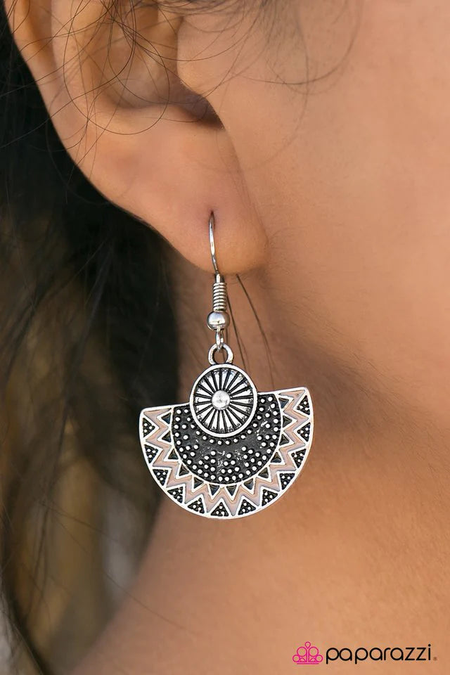 Paparazzi Earring ~ Tahitian Cruise - Brown