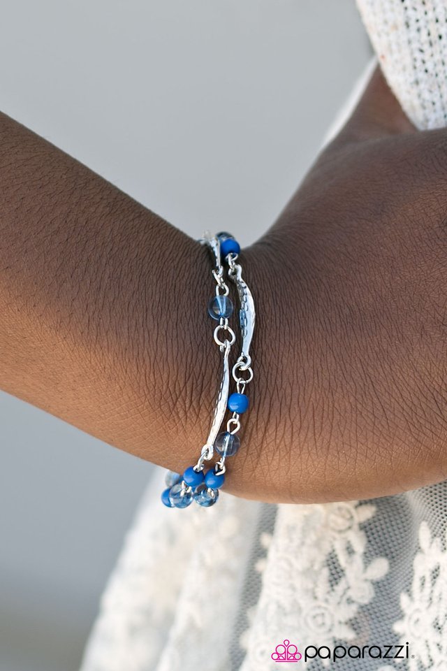Paparazzi Bracelet ~ Trip To The Tropics - Blue
