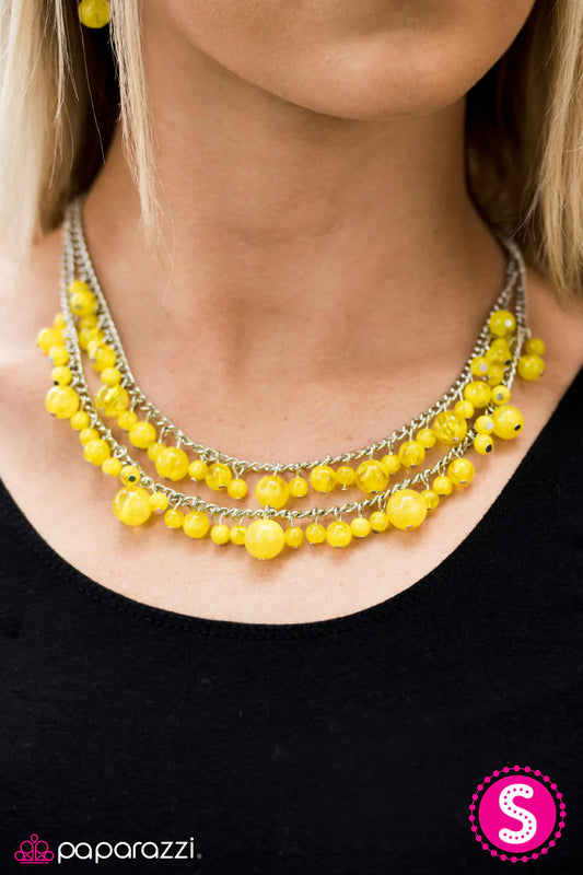 Paparazzi Necklace ~ Summer Isles - Yellow
