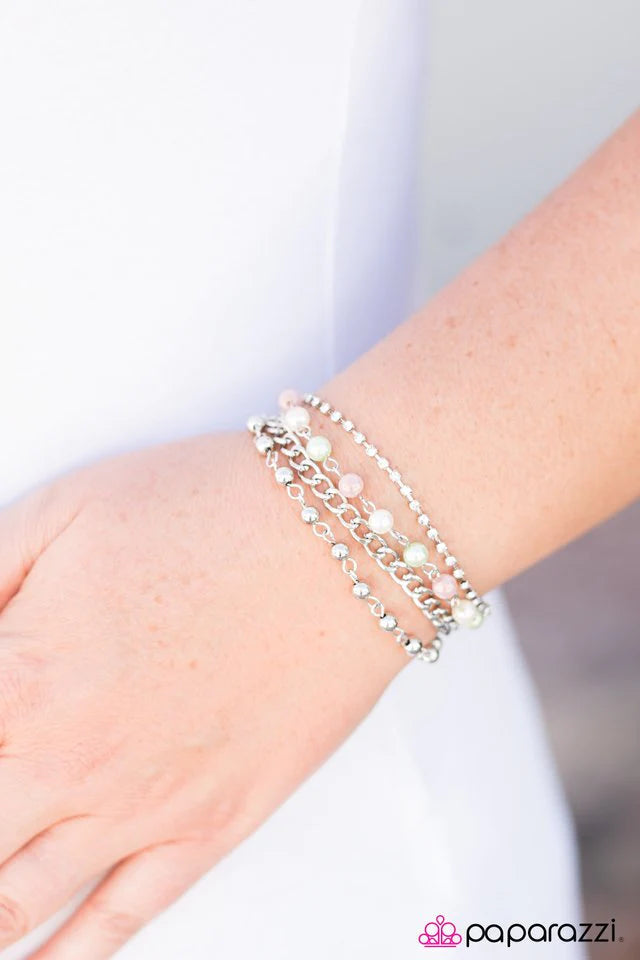 Pulsera Paparazzi ~ GLITZY Business - Multi