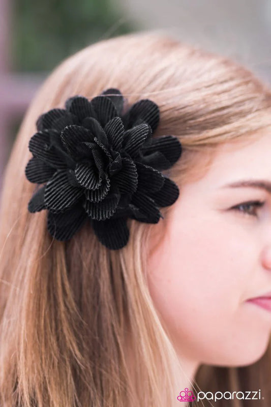 Paparazzi Hair Accessories ~ A GLAM Changer - Black