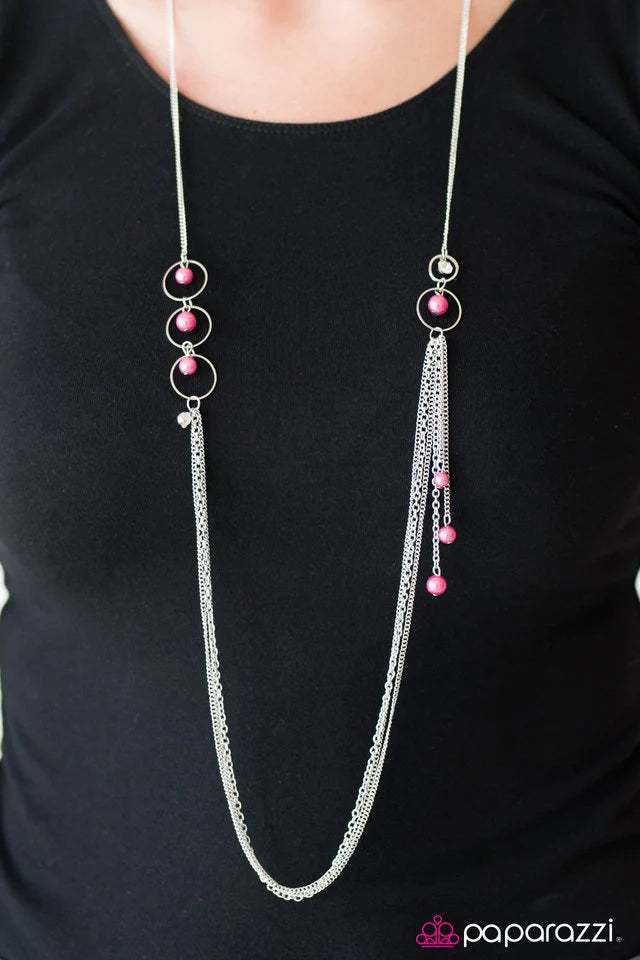 Collar Paparazzi ~ Fancy Fanciful - Rosa