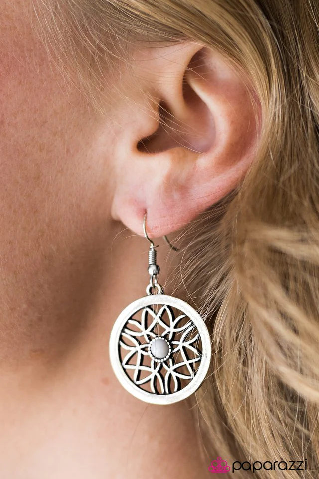 Paparazzi Earring ~ Pinch Me, Im GLEAMING - Silver