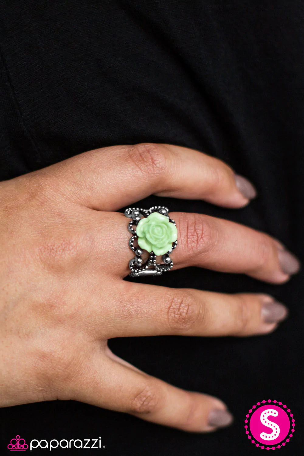 Anillo Paparazzi ~ Fleur De Fashion - Verde