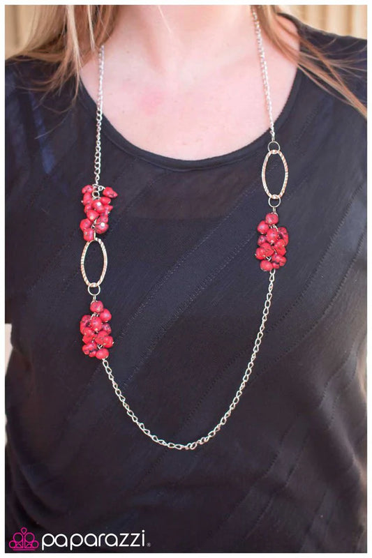 Collar Paparazzi ~ Embers Of Elegance - Rojo