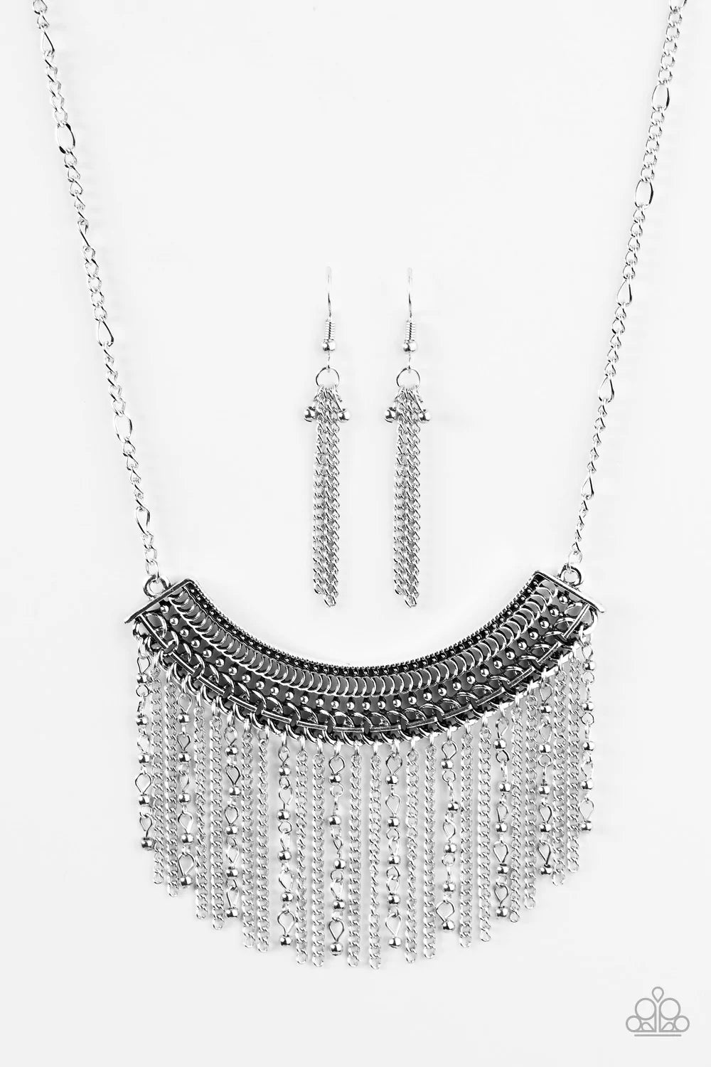 Paparazzi Necklace ~ So In De-NILE!  - Silver