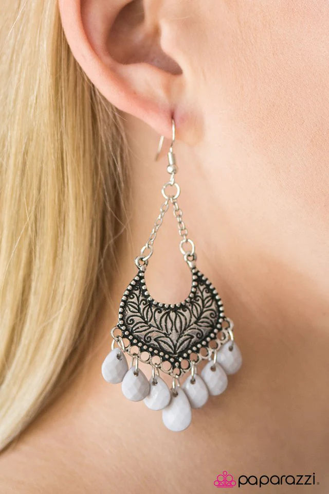 Paparazzi Earring ~ Summer Catch - Silver