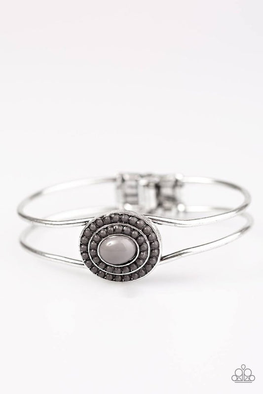 Pulsera Paparazzi ~ Serenata Española - Plata