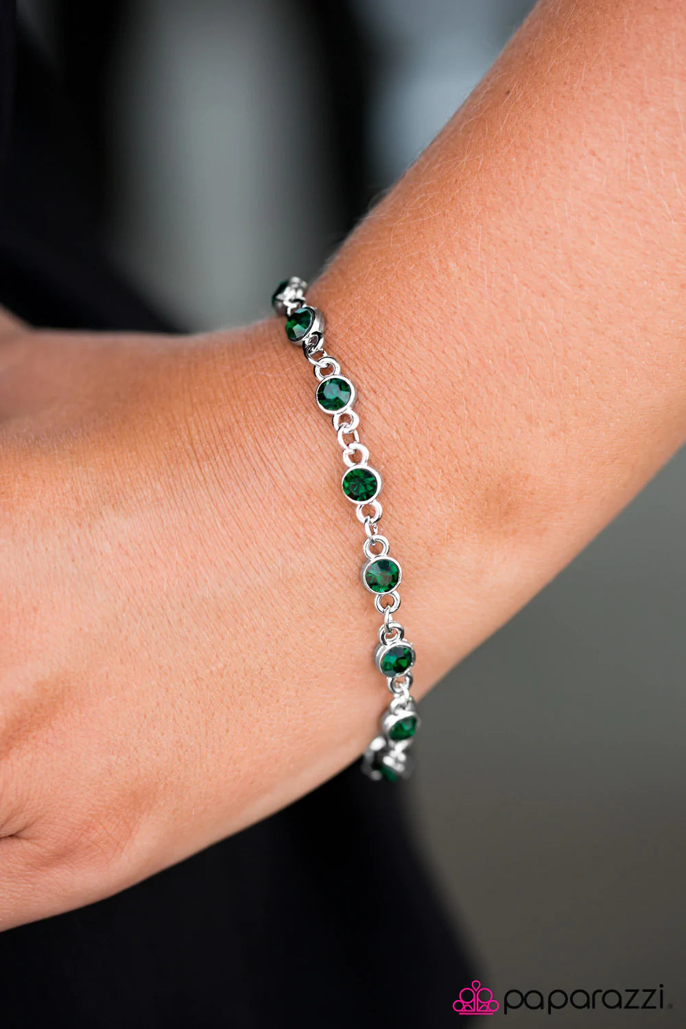 Pulsera Paparazzi ~ ¡No pierdas el brillo! - Verde