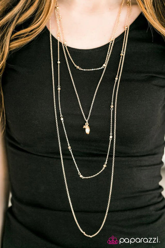 Paparazzi Necklace ~ Stay Fancy - Gold