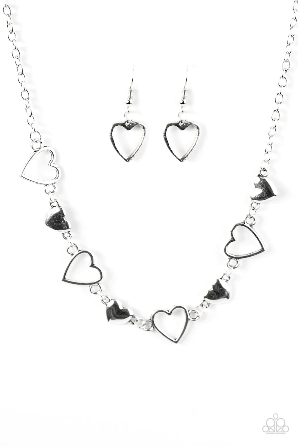 Paparazzi Necklace ~ Hustle and Heart - Silver