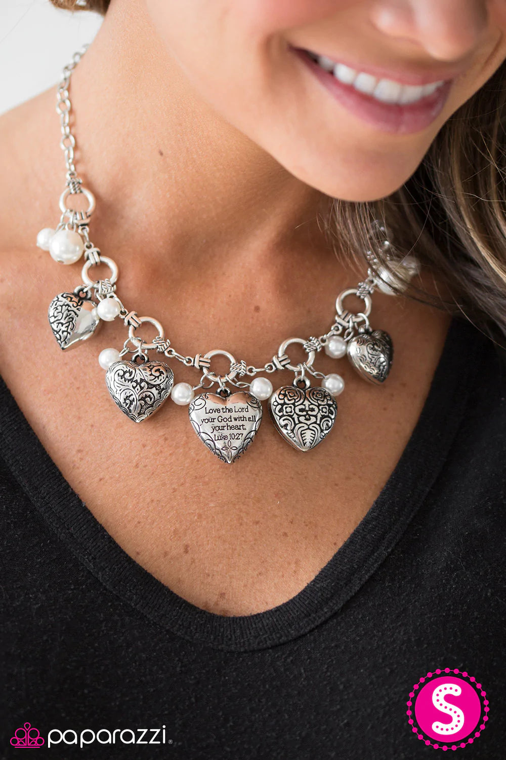 Paparazzi Necklace ~ With All Your Heart - White