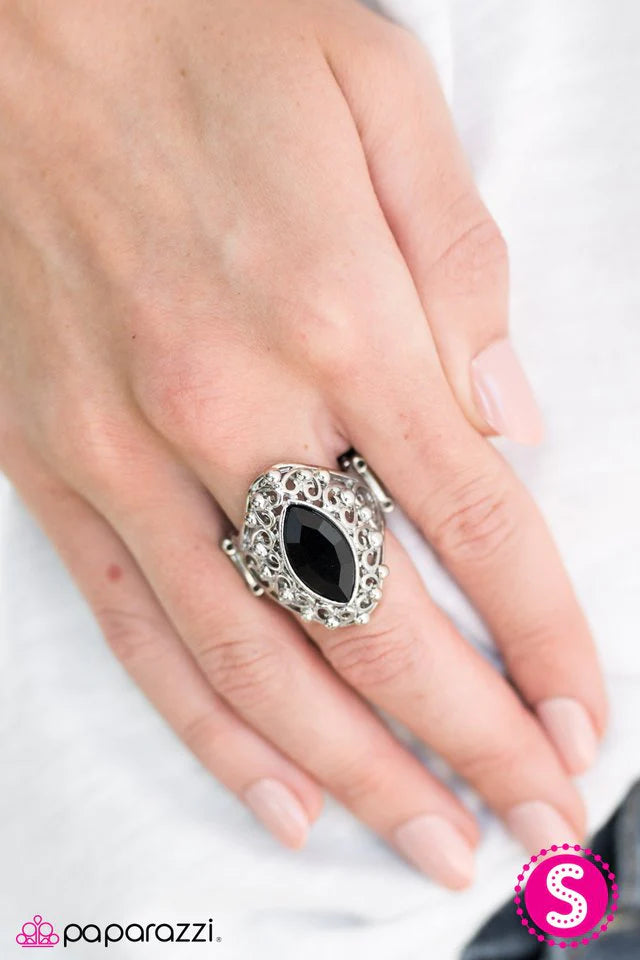 Paparazzi Ring ~ Champion Sparkle - Black