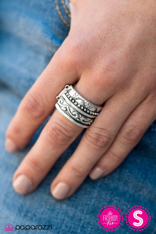 Paparazzi Ring ~ Westward Trail - Silver