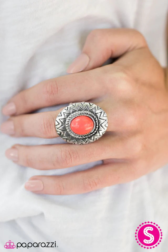 Anillo Paparazzi ~ Crea tu propio rayo de sol - Naranja