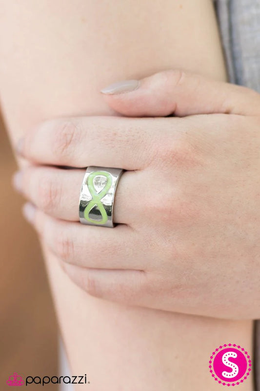 Paparazzi Ring ~ Timeless Sophistication - Green