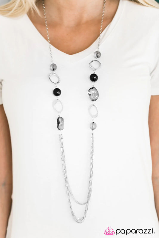 Paparazzi Necklace ~ Sassy and Glassy - Black